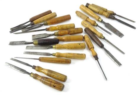 Various named woodworking chisels