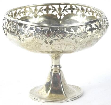 A George V silver small pedestal bowl