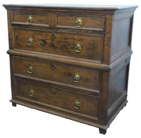 A late 17thC/early 18thC oak chest of drawers