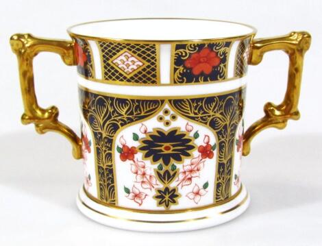 A Royal Crown Derby Imari pattern loving cup