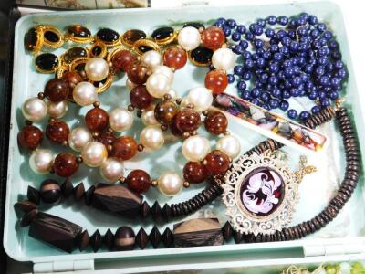 Various costume jewellery - 3