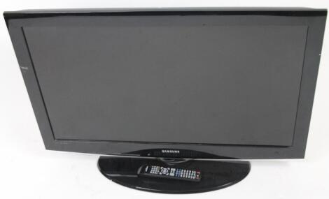 A Samsung 40" colour television