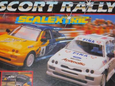 A Scalextric Escort Rally Set C672 - 2