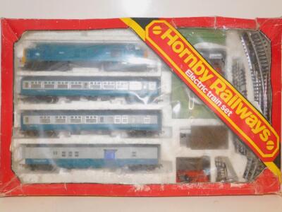 A Hornby 00 gauge electric train set - 2