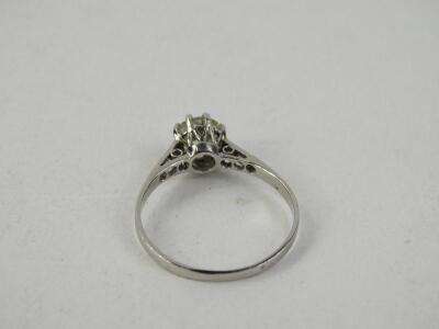 A platinum diamond dress ring - 2