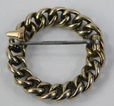 A circular bar brooch - 2