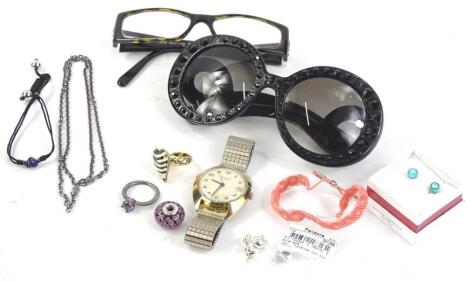 Various modern costume jewellery