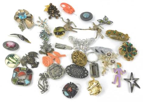 Costume jewellery brooches