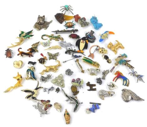 Costume jewellery brooches