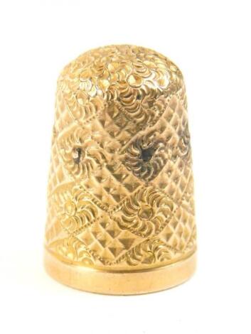 A 9ct gold thimble