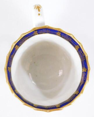 An 18thC Worcester porcelain teacup and saucer - 6