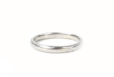 A wedding band, of part pierced design, white metal marked plat, 4g.