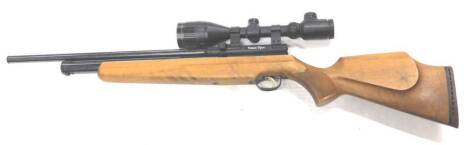 A Venom Viper compressed air rifle, with sight, 97cm L.