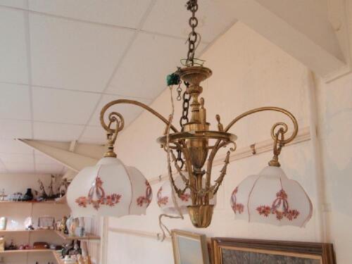 An Edwardian gilt metal hanging centre light