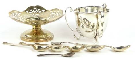 A collection of small silver and plate, to include a pierced silver bon bon dish, spoons and a plated three handled trophy cup, the Newcastle Cup 1st Division 1953 awarded to a W R Middleton.