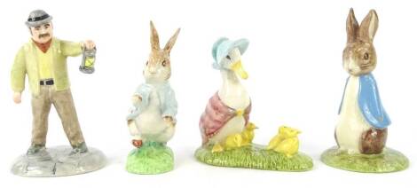 Four John Beswick Beatrix Potter figurines, to include Jemima Puddle Duck and ducklings, Sweet Peter Rabbit etc. (4)