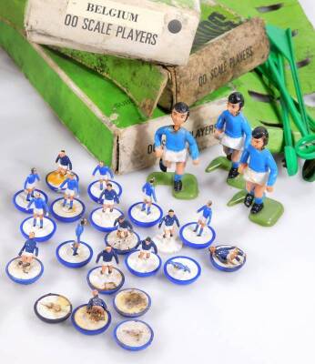 Various 1970s vintage Subbuteo part teams, in case, goals, 14cm W etc., light blue, dark blue colours, etc. (a quantity, AF) - 2