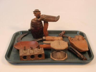 A selection of treen items