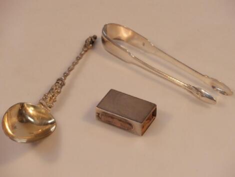 A Victorian silver gilt spoon