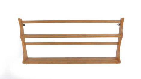 An Ercol elm plate rack, c1960s, designed by Lucian Ercolani, 50cm H, 96cm W, 13cm D.