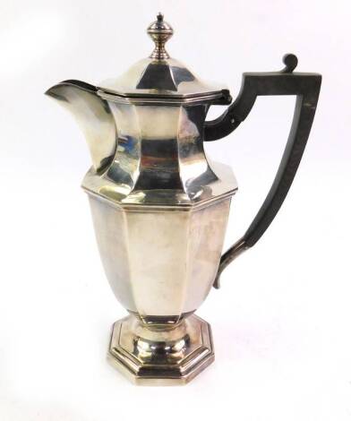 A Walker & Hall silver plated coffee jug, of octagonal baluster form, 2 pint, W14596, impressed marks, 26cm H.