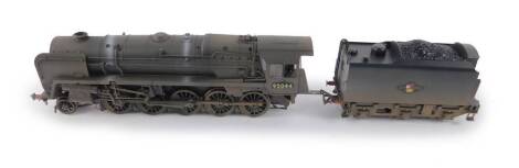 A Bachmann OO gauge model of a standard class 9F locomotive, with BR1F tender, 2-10-0, 92044, 32-853, boxed