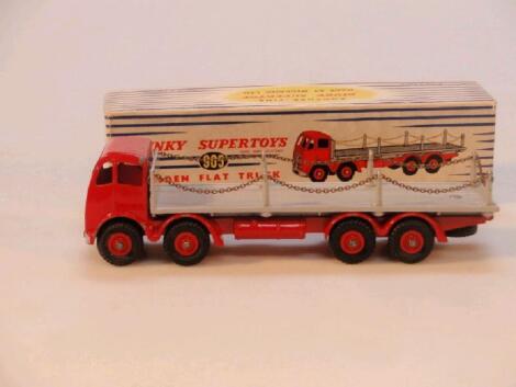 Dinky Super Toys 905 Foden Flat Truck with chains