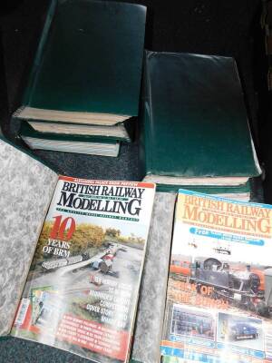 Hornby and Railway Modeller Magazine, Continental Modeller, together with books and videos on railways. (qty) - 2