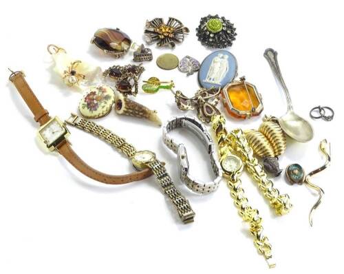 A small quantity of costume jewellery, to include brooches, souvenir spoon, ladies wristwatches etc. (1 box)