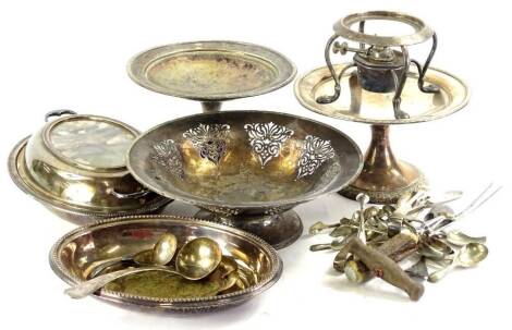 Miscellaneous silver plate, to include a tureen and cover with beaded border, three centre pieces etc.