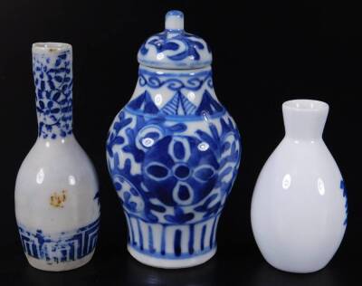 A collection of Chinese miniature porcelain, comprising of a blue and white vase and cover, 11cm H, six duck figures, a Japanese blue and white vase and a further vase decorated with figure on bridge, with three character mark beneath. (a quantity) - 7