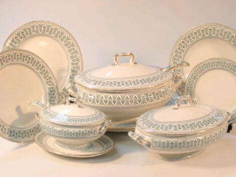 A early 20thC Royal Doulton 'Curzon' pattern dinner service