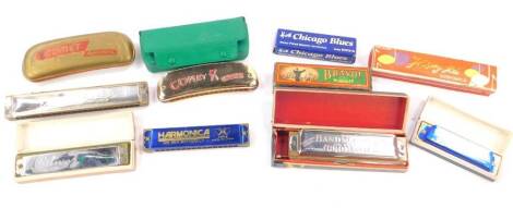 A Hohner Comet harmonica, Golden Butterfly harmonica and further Hohner and other harmonicas, all but one boxed. (10)