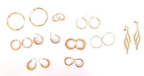 9ct gold and other hoop earrings, varying design, including engraving twist design plain form, etc, approx 20g all in.