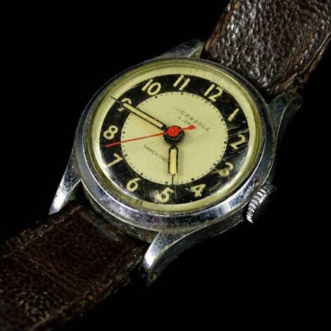 An Ingersol gent's wristwatch, with circular watch head, in stainless steel casing, on a brown leather strap, boxed.