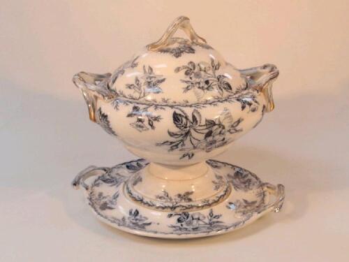 A Victorian pottery soup tureen