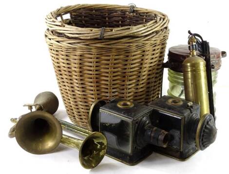 Miscellaneous metalware, to include a car horn, coaching lamps, ships lantern and a fire extinguisher.