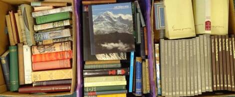 Miscellaneous books, to include art reference books on Churchill, novels etc. (3 boxes)