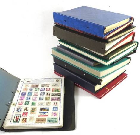 Miscellaneous stamp albums, to include Germany, Pakistan, India, United Nations etc.