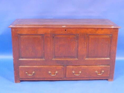 An 18thC oak mule chest