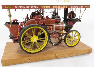A 20thC scale model traction engine Tom Varley Gasburn steam tractor, on oak plinth, 24cm H, 36cm W, 14cm D. - 2