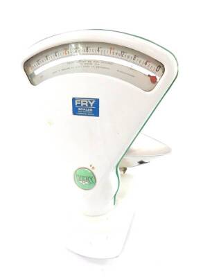 A set of early 20thC Avery white and green enameled kitchen scales, to weigh up to 3lbs, 59cm H. - 2