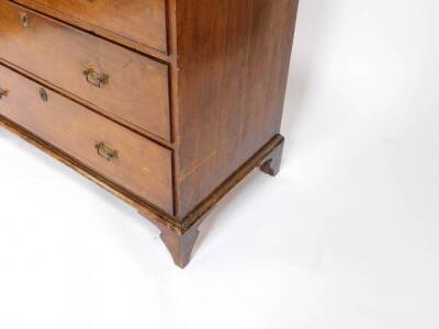 A George III oak chest of drawers, with two short over three long graduated drawers, raised on bracket feet, 105cm H, 106cm W, 56cm D. - 3