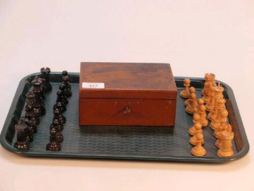 A Staunton pattern chess set