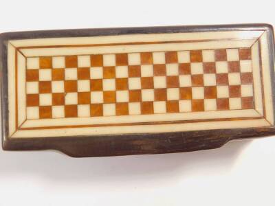 A Continental 19thC papier mache snuff box, with a horn bicolour chequer board inlay to the lid, 8cm W. - 2