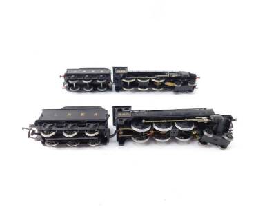 A DJH kit built 00 gauge locomotive, LNER black livery, 4-6-0, 1452, together with a further locomotive, 846, both boxed. (2) - 2