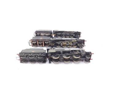 Three kit form 00 gauge locomotives, black livery, comprising LNER 2-8-0, 3146., BR 2-6-0, 42758., and 2-8-0, 3018. - 2