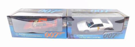 Two Auto Art James Bond 007 die cast motor cars, scale 1:18, of Lotus Turbo Esprits from The Spy Who Loved Me and For Your Eyes Only, both boxed. (2)