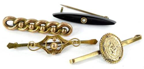 Four bar brooches, to include a chain effect brooch, lacking back, yellow metal, unmarked, a jet and seed pearl bar brooch with gilt metal back, a 9ct gold scroll brooch, and a bar brooch with oval gold plated motif.