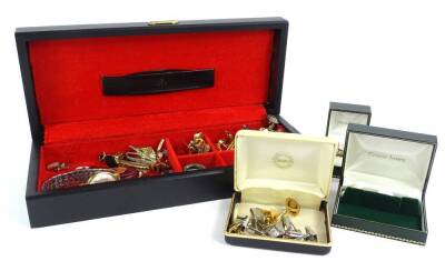 A quantity of gent's jewellery, to include a Rotary stainless steel wristwatch, various cuff link sets to include Ted Baker, mother of pearl and others, tie clips etc. (1 box).